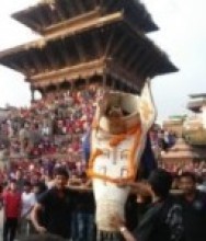 यमःद्यो ठड्याएर भोलिदेखि भक्तपुरमा आठ दिन इन्द्रजात्रा मनाइने